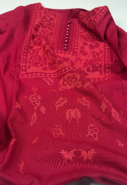 02-Piece Stitched Peach Leather Dhanak Embroidered Suit